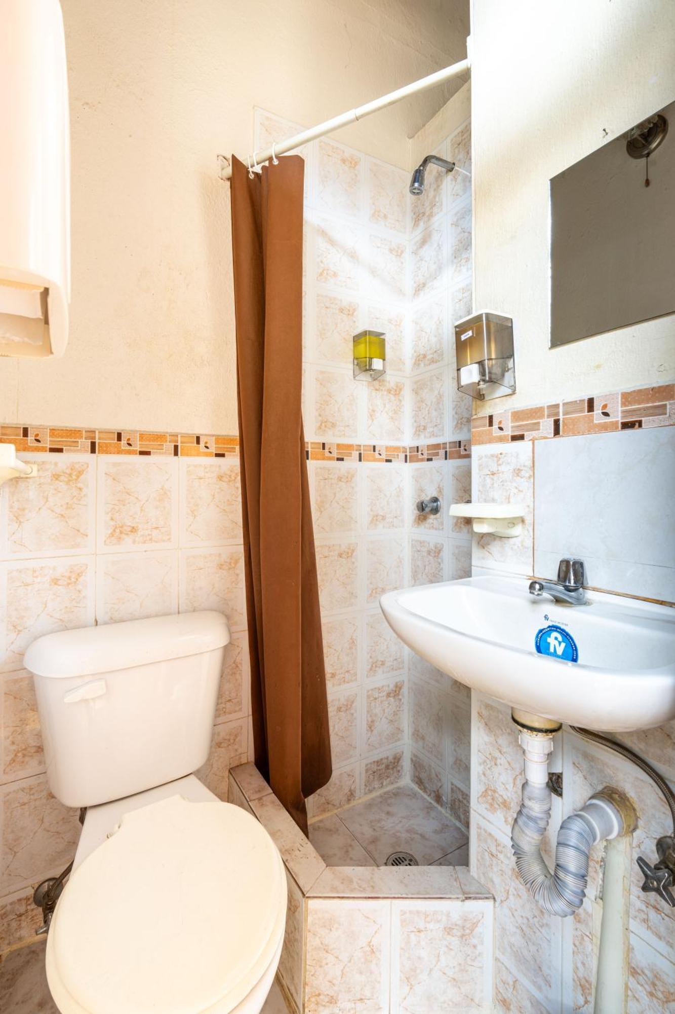 Hostal La Suite Sangolquí 外观 照片