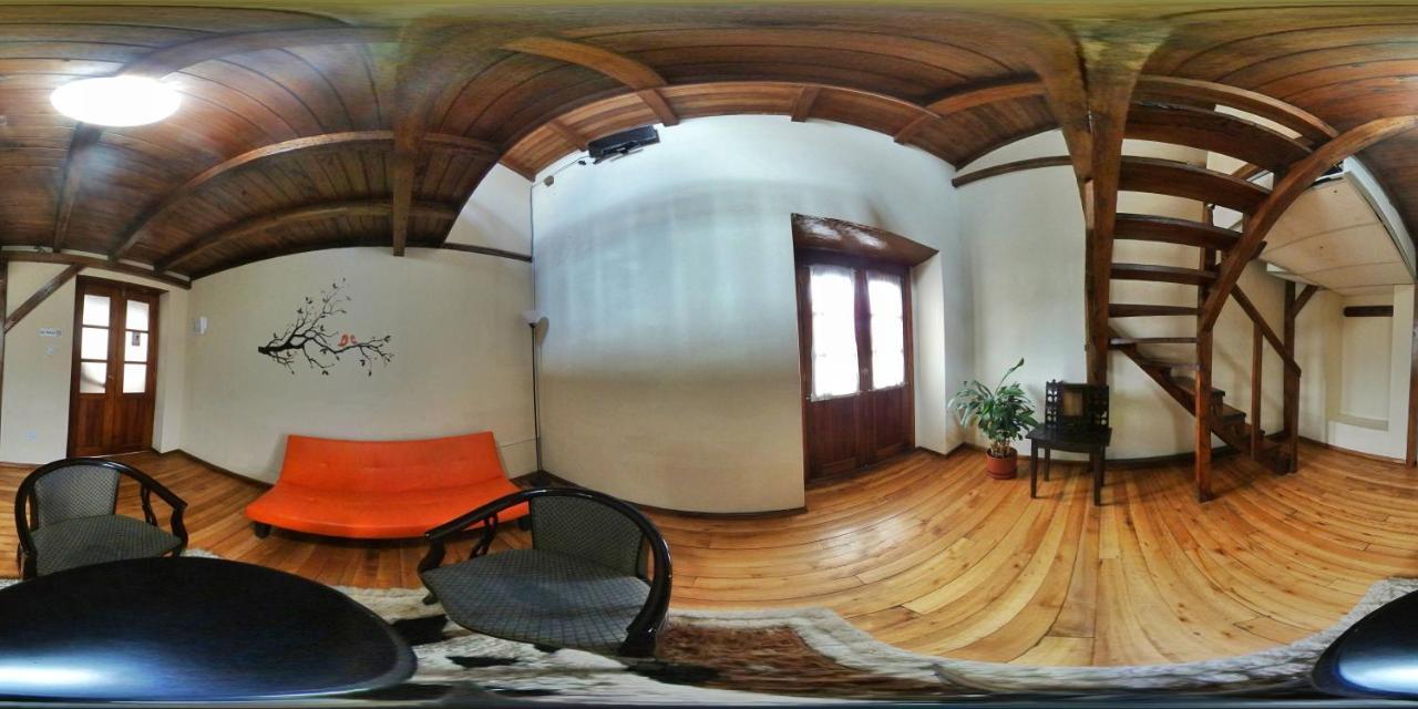Hostal La Suite Sangolquí 外观 照片